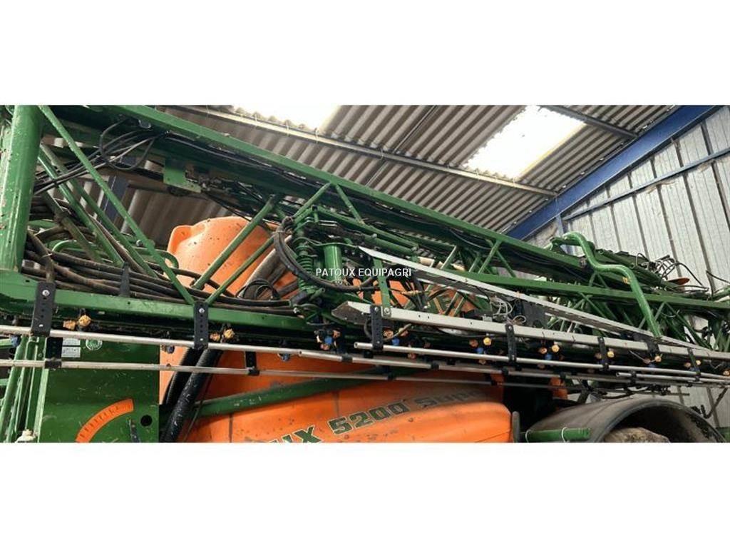 Amazone UX5200 Ťahané postrekovače