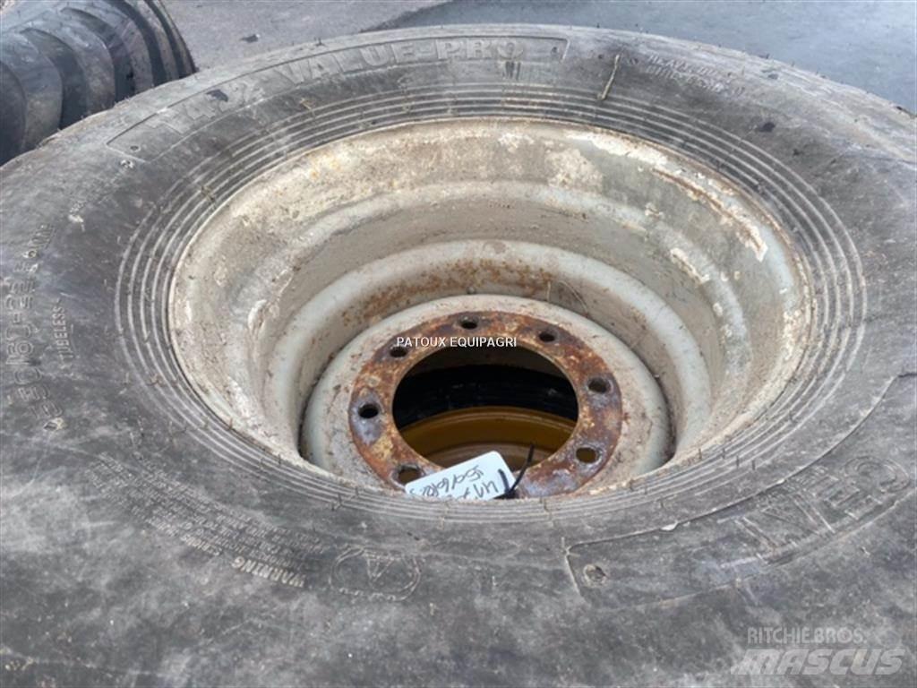 BKT 550/60R22,5 Pneumatiky, kolesá a ráfiky