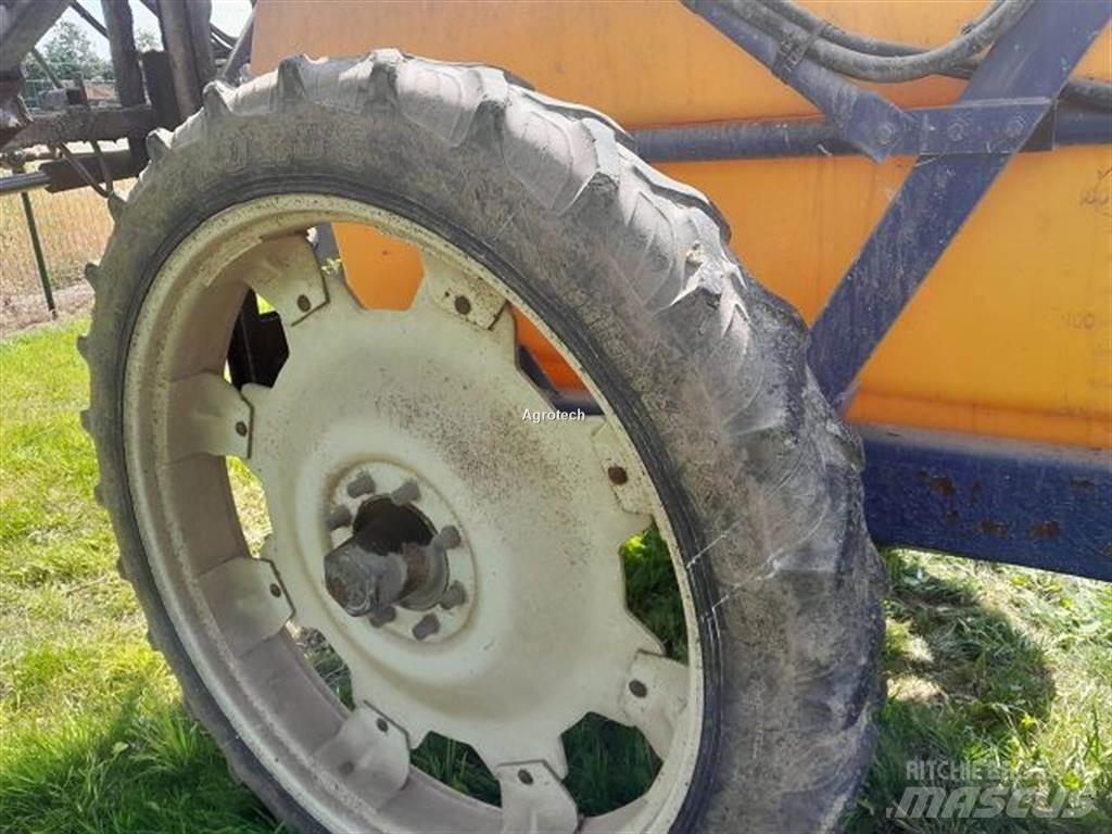 Caruelle CARUELLE Ťahané postrekovače