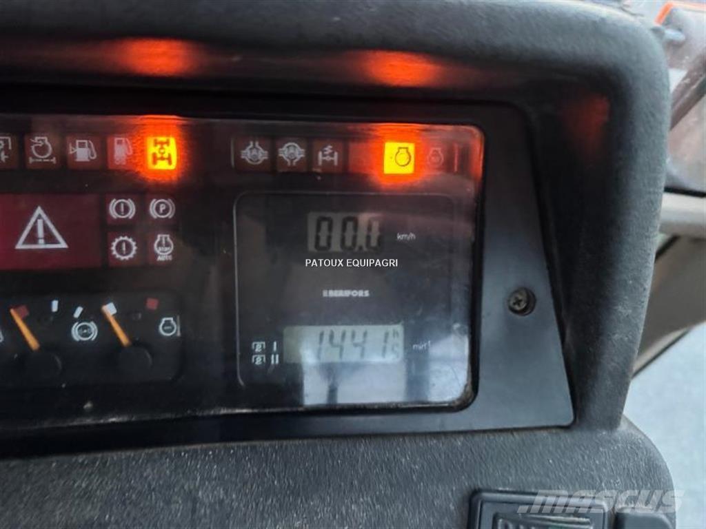 Case IH CVX150 Traktory