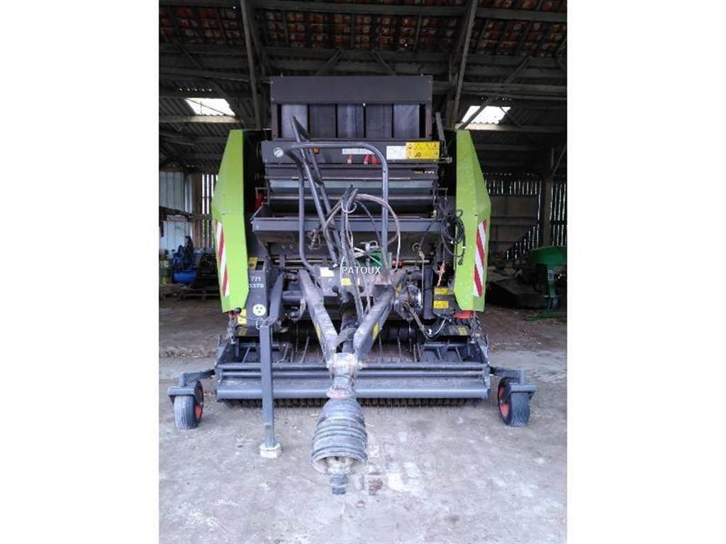 CLAAS VARIANT 370 Lisy na okrúhle balíky