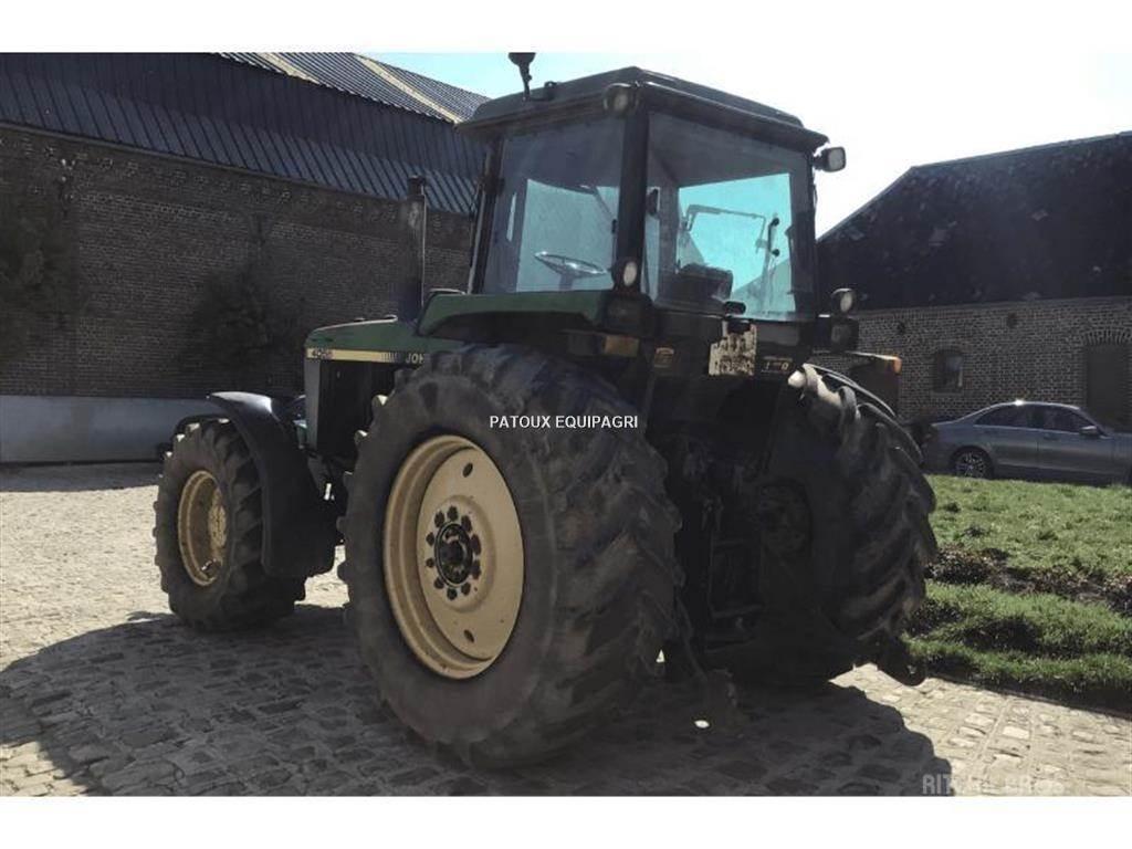John Deere 4055 Traktory