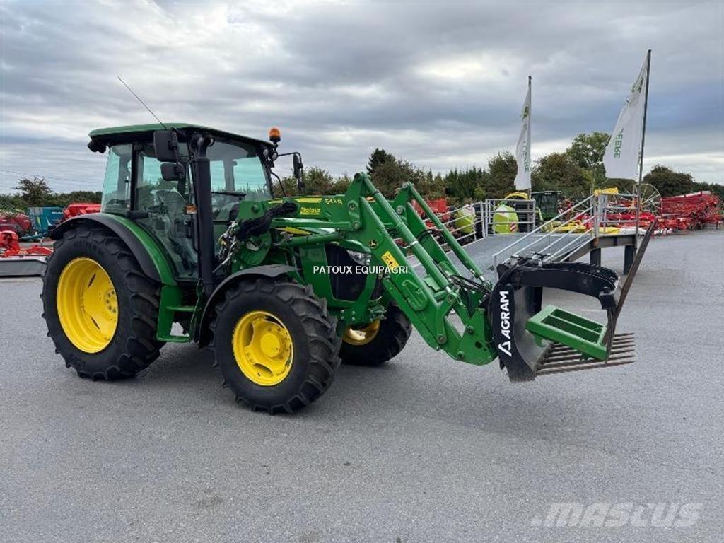 John Deere 5090M Traktory