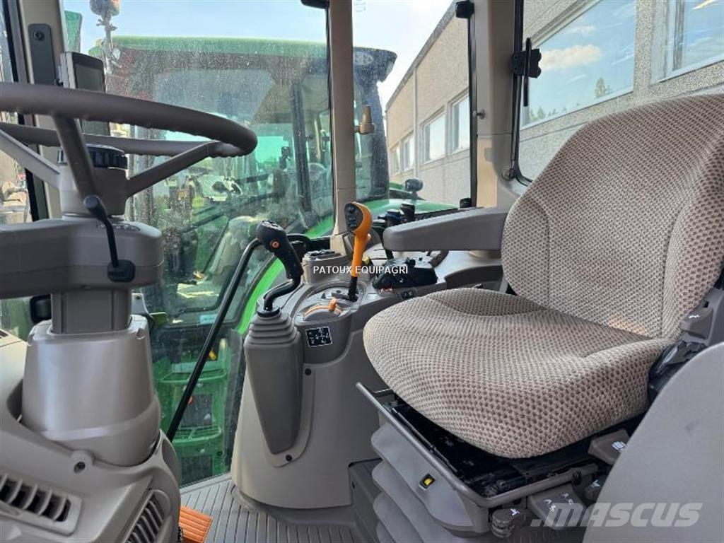 John Deere 6100M Traktory