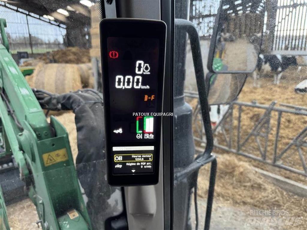 John Deere 6120M Traktory