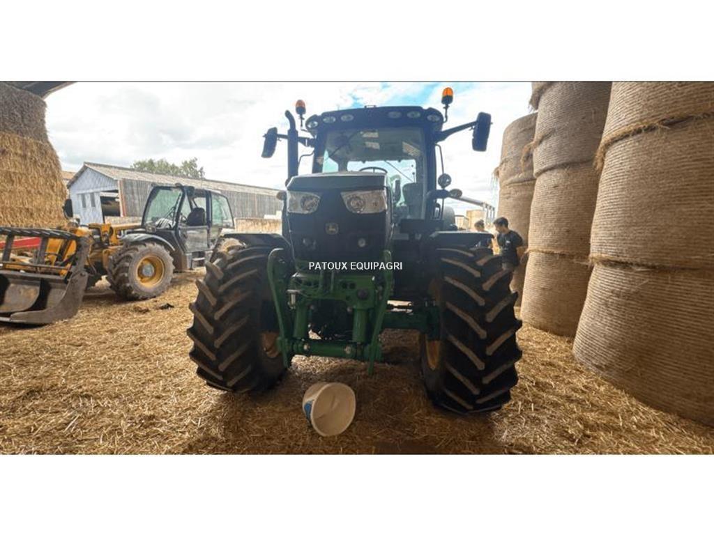 John Deere 6130R Traktory