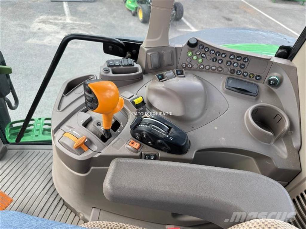 John Deere 6155M Traktory