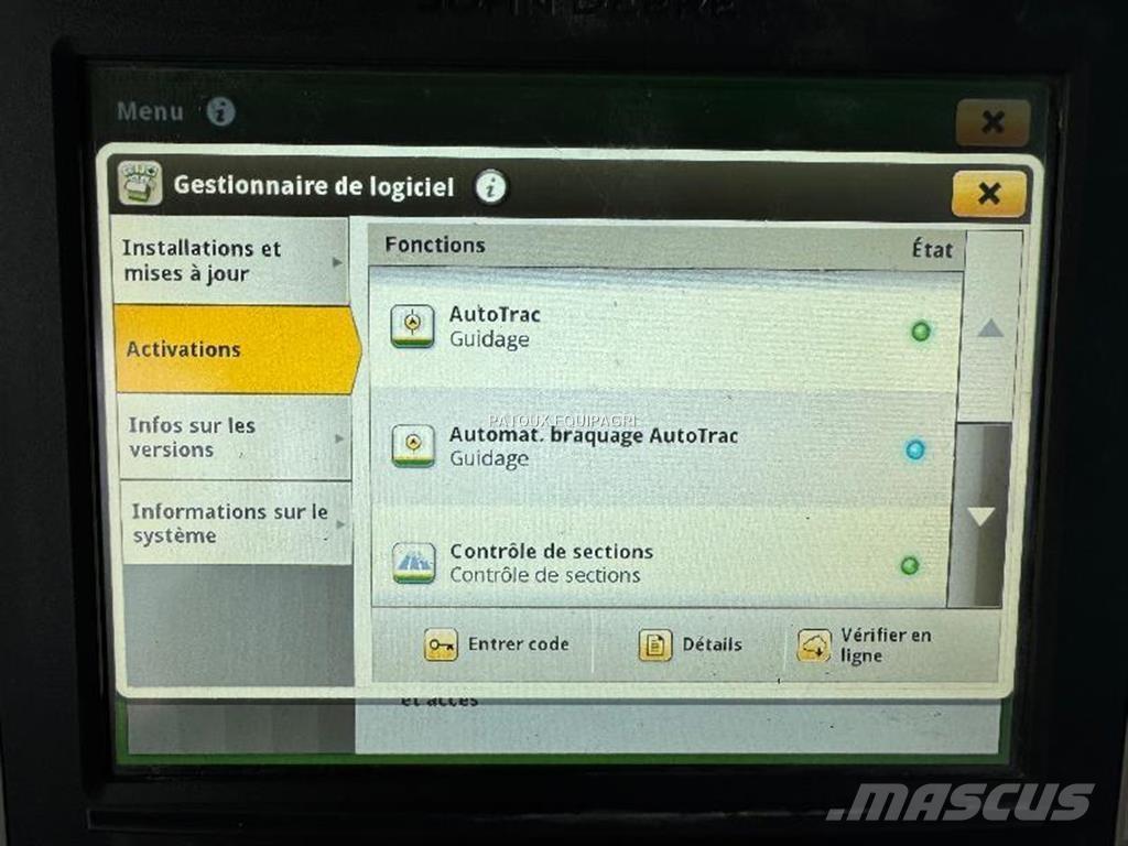 John Deere 6155R Traktory