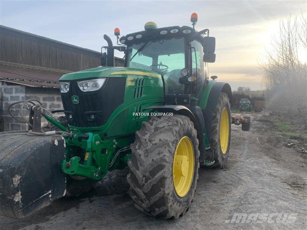 John Deere 6175R Traktory