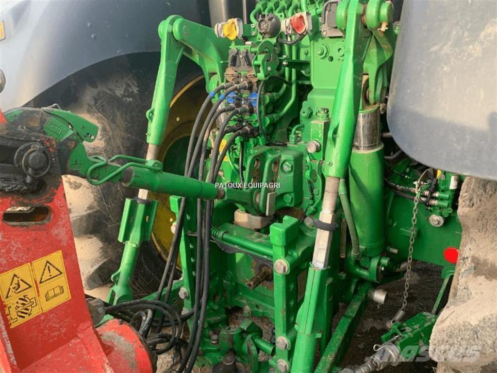 John Deere 6175R Traktory