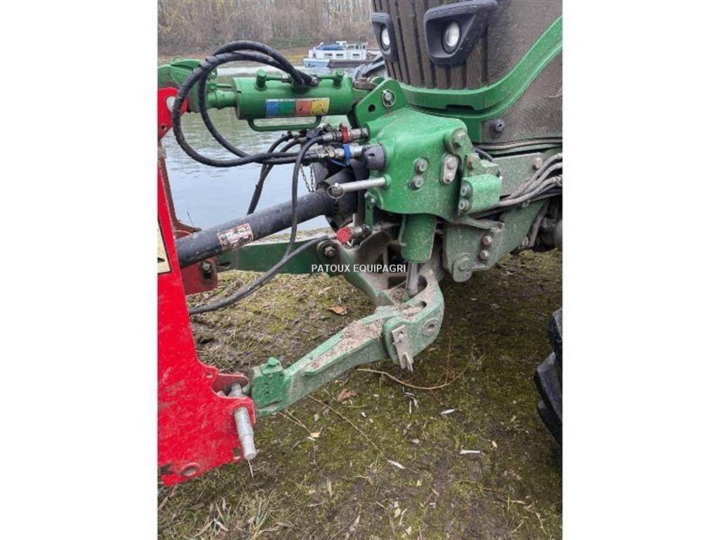 John Deere 6195R Traktory