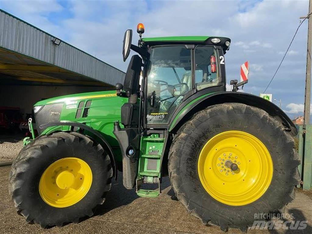 John Deere 6250R Traktory