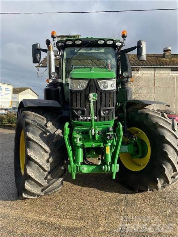John Deere 6250R Traktory