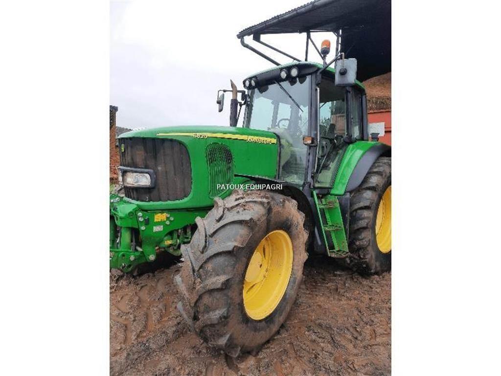 John Deere 6820 Traktory
