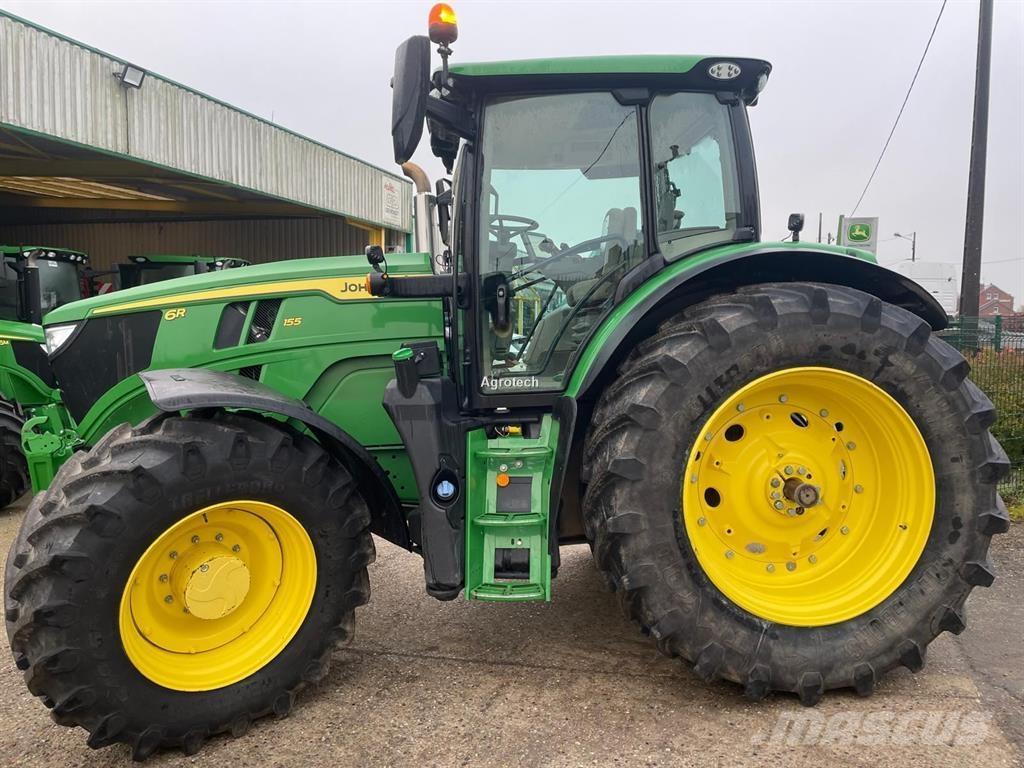 John Deere 6R155 Traktory