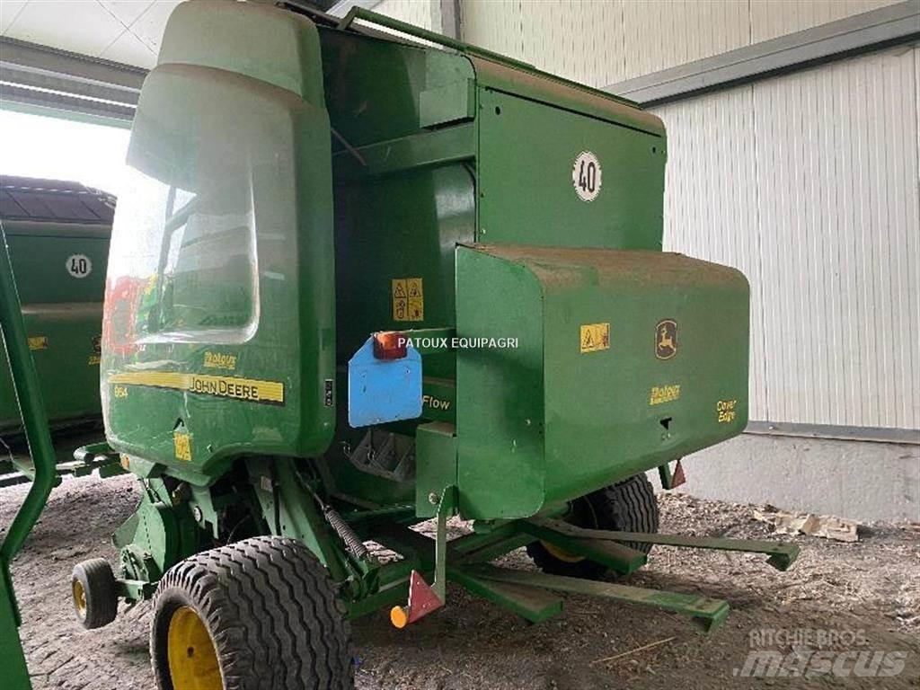 John Deere 864 Lisy na okrúhle balíky