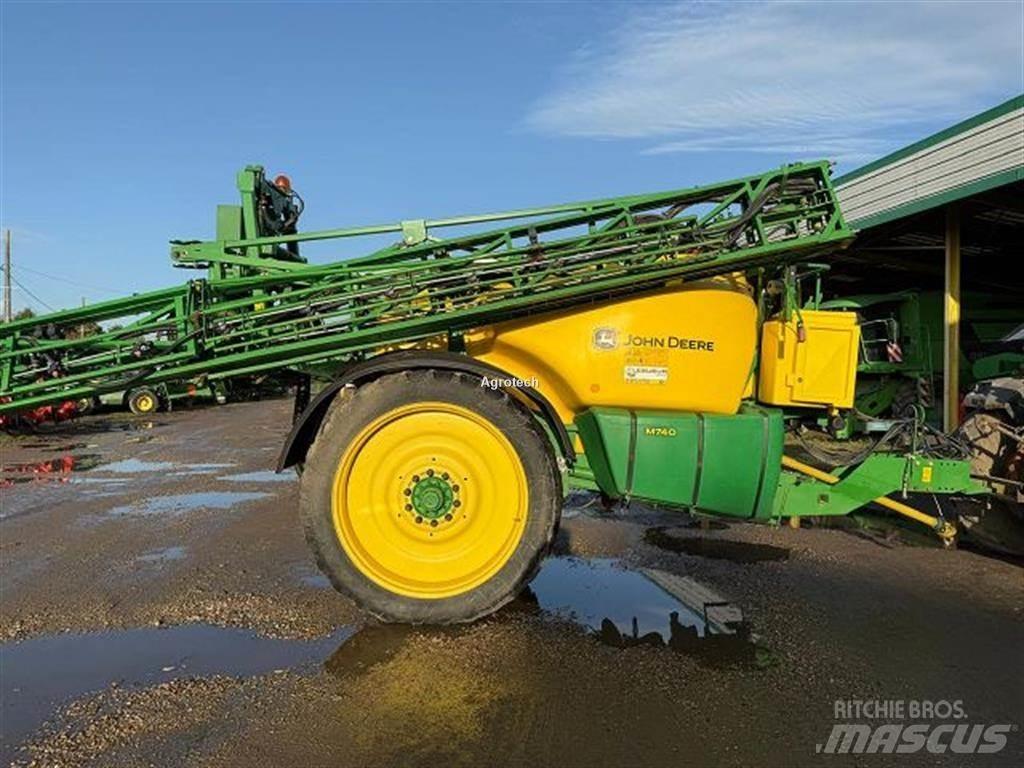 John Deere M740 Ťahané postrekovače