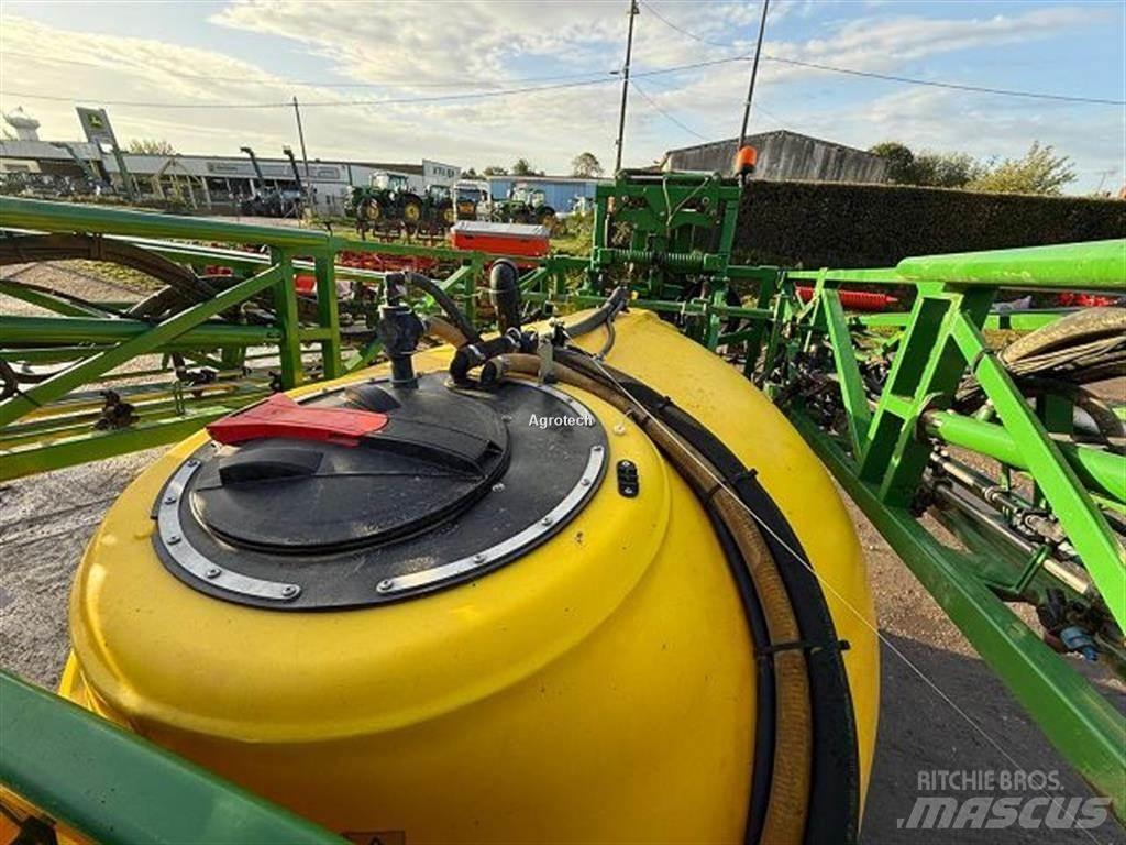 John Deere M740 Ťahané postrekovače