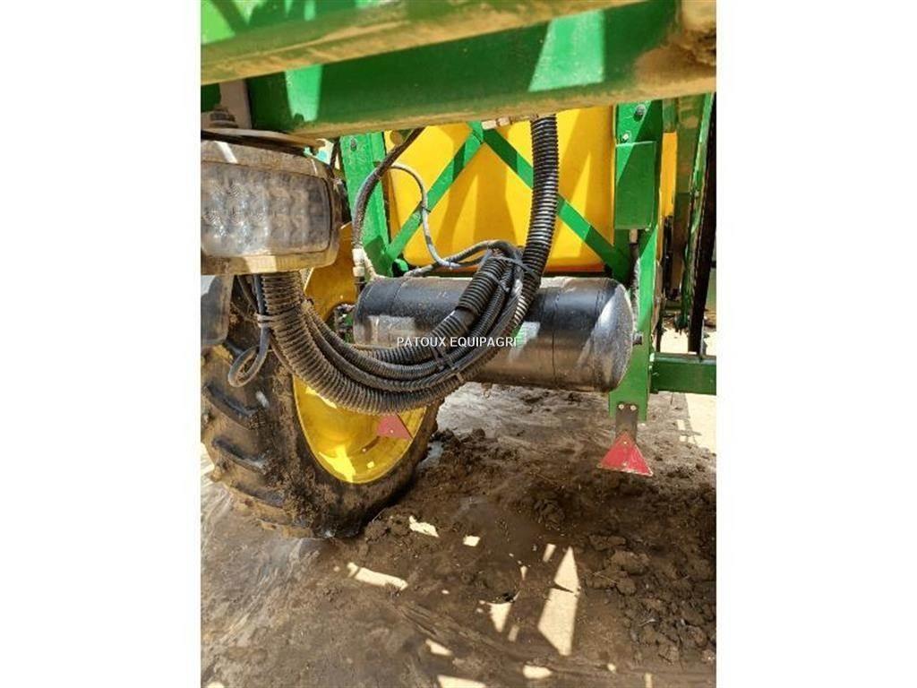 John Deere M740i Ťahané postrekovače