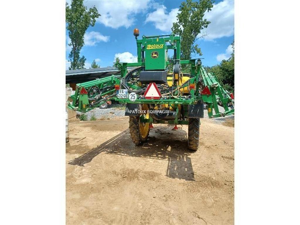 John Deere M740i Ťahané postrekovače