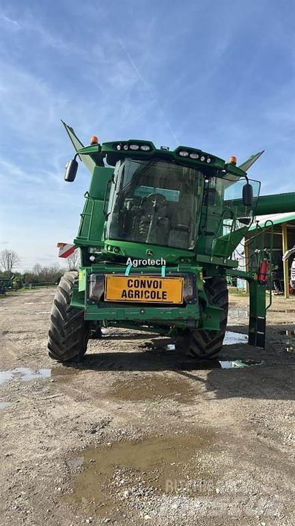 John Deere S670 Kombinované zberacie stroje