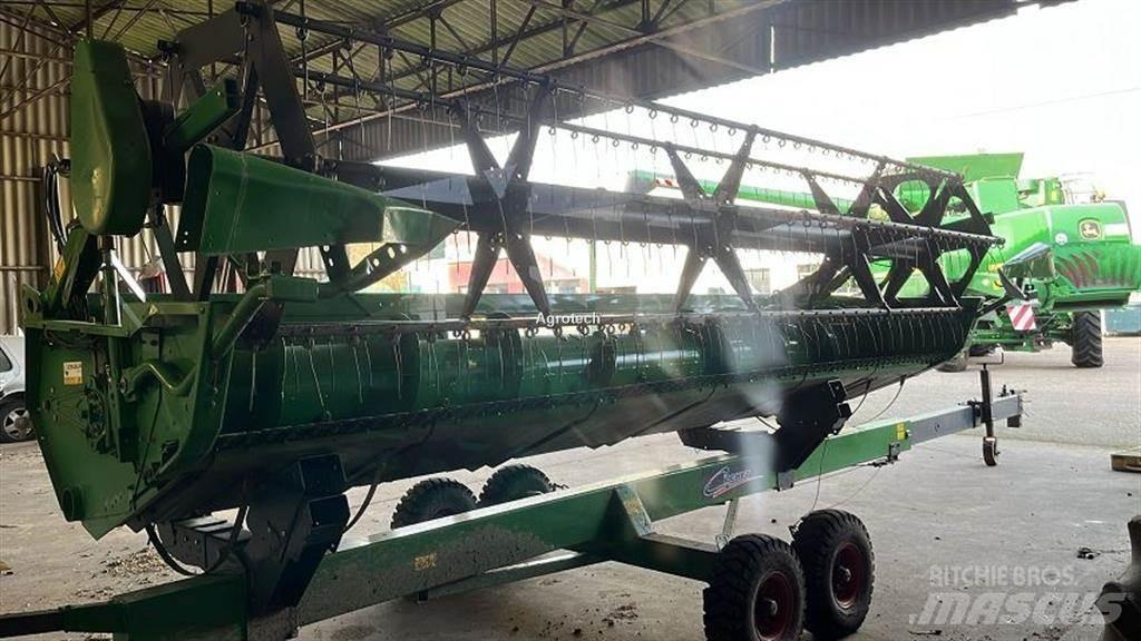 John Deere T 550 Kombinované zberacie stroje