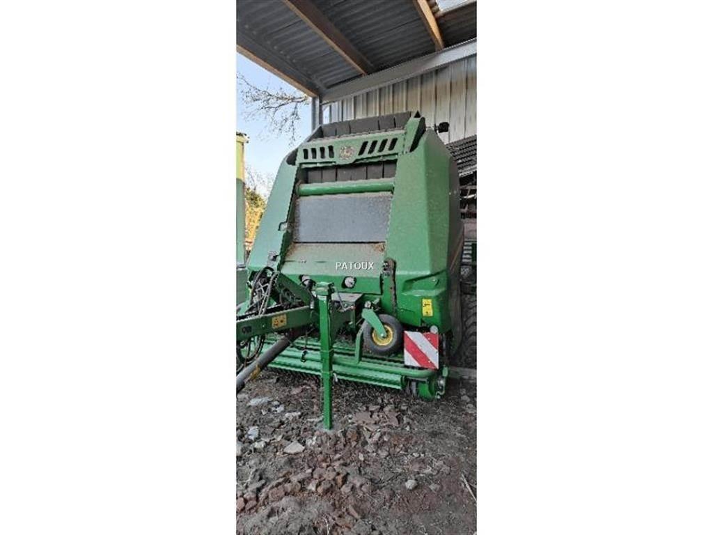 John Deere V461M Lisy na okrúhle balíky