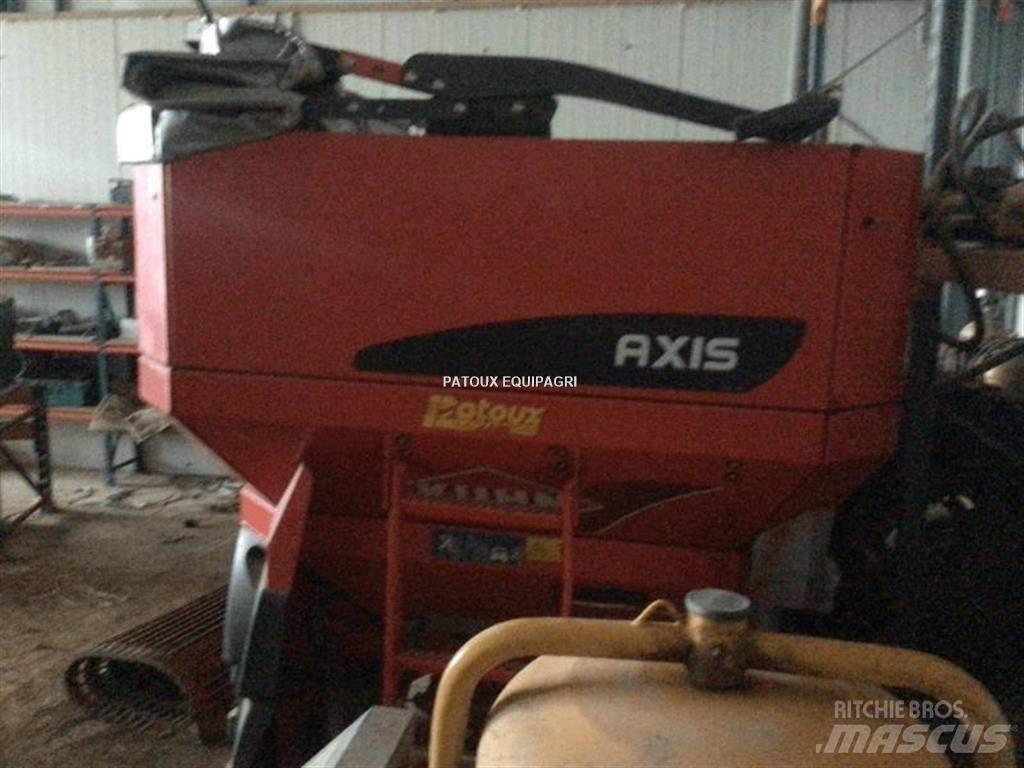 Kuhn AXIS50.1W Rozmetadlá priemyselných hnojív