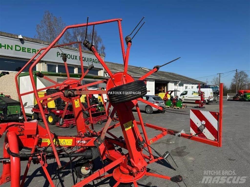 Kuhn GF5202 Obracače a zhrabovače sena