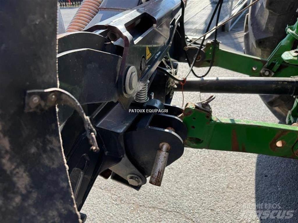 Vicon EXTRA 332 Rotačné brány a pôdne frézy