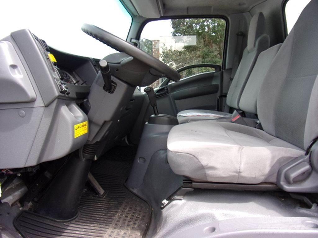 Isuzu NPR HD Skriňová nadstavba