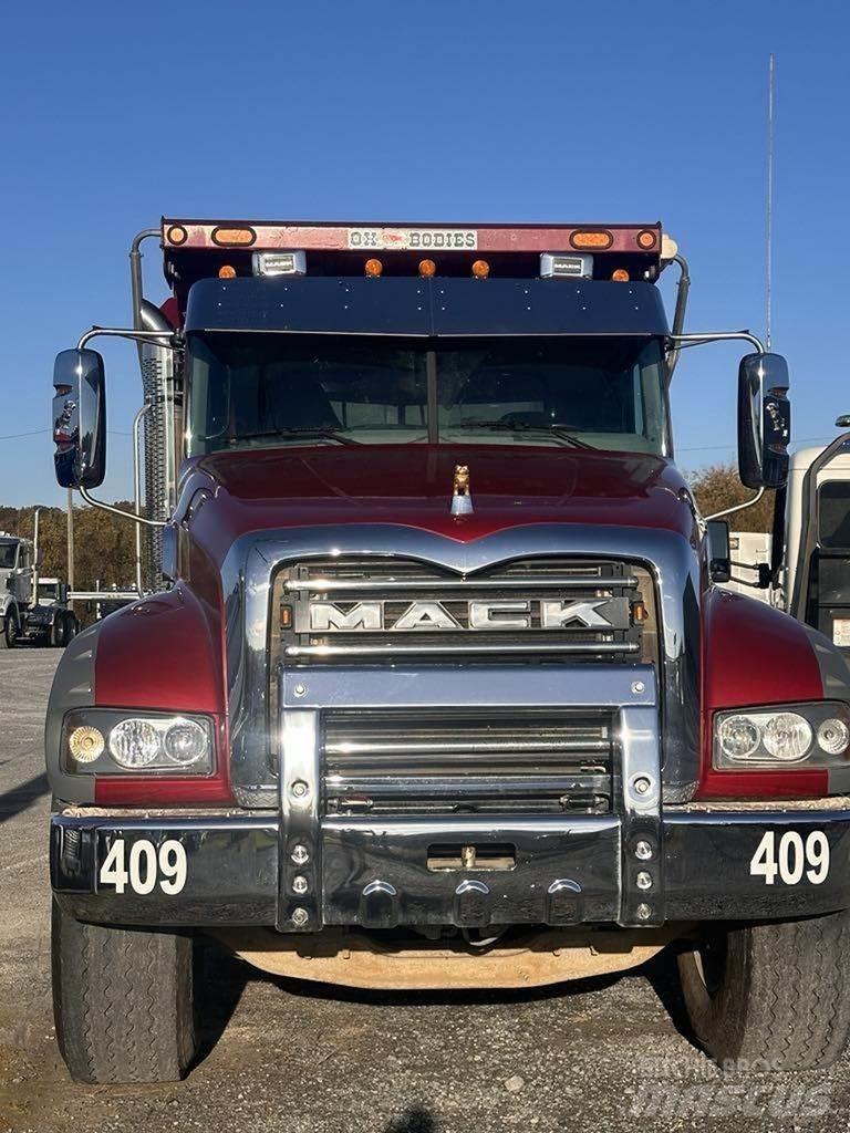 Mack GR104FR Sklápače