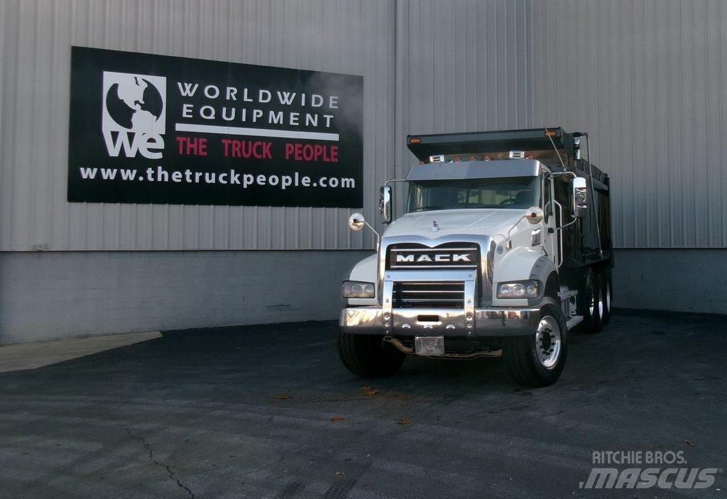 Mack GR64F Sklápače