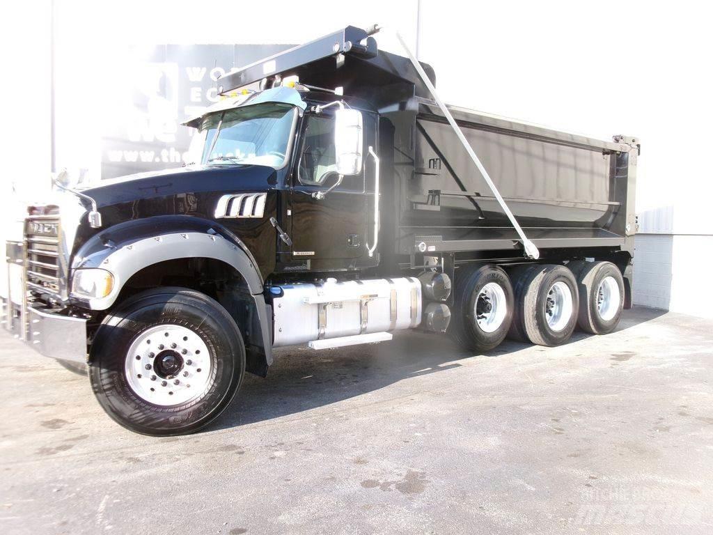 Mack GR64F Sklápače