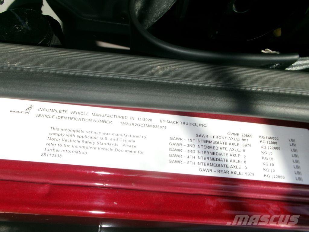 Mack GR64F Sklápače