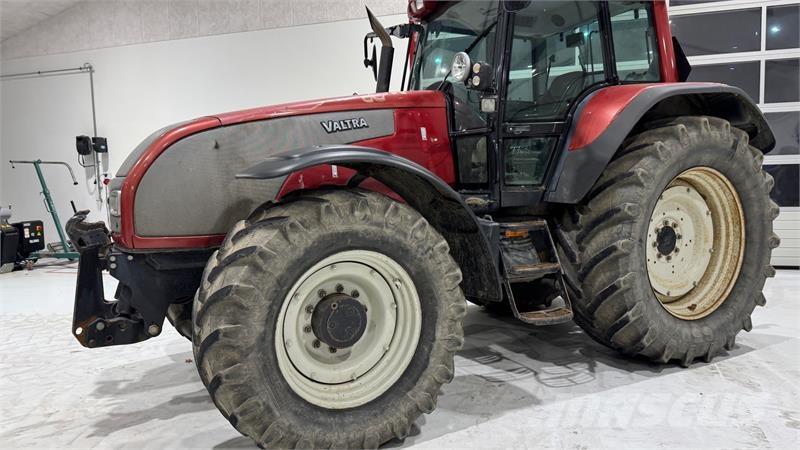 Valtra T190 Traktory