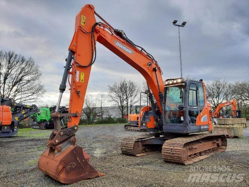 Doosan DX140LCR-5 Pásové rýpadlá