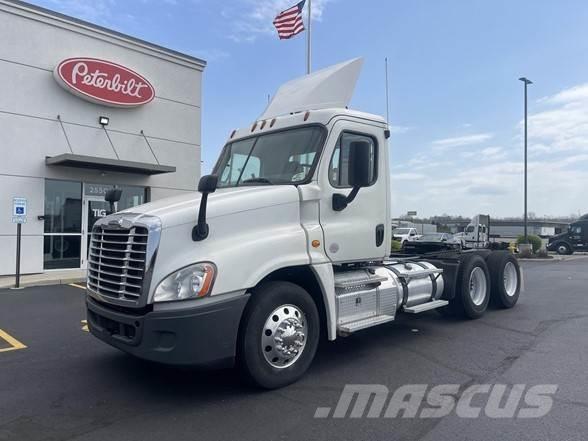 Freightliner CASCADIA 116 Ťahače