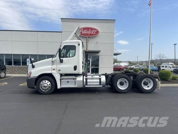 Freightliner CASCADIA 116 Ťahače