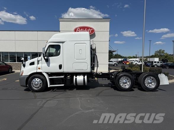 Freightliner CASCADIA 116 Ťahače