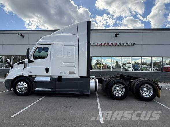 Freightliner CASCADIA 116 Ťahače