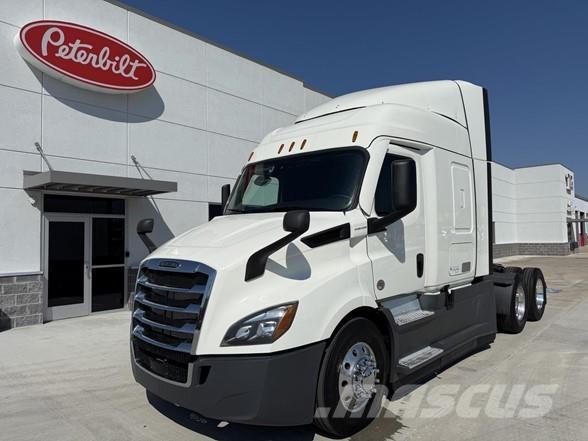 Freightliner CASCADIA 116 Ťahače