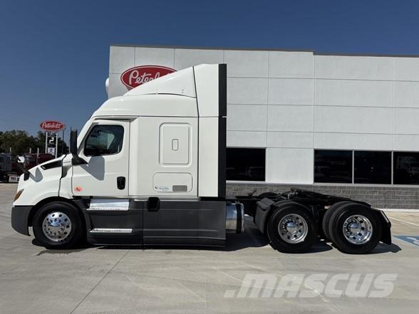 Freightliner CASCADIA 116 Ťahače