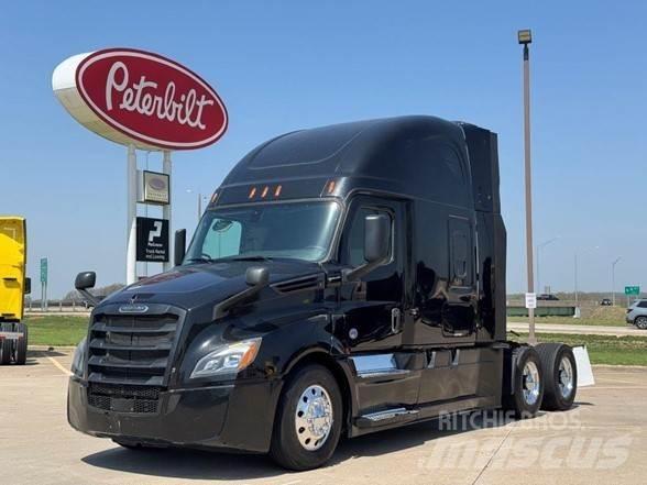 Freightliner CASCADIA 126 Ťahače