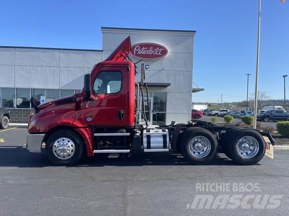 Freightliner CASCADIA 126 Ťahače