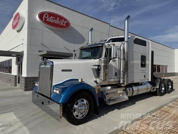 Kenworth W900B Ťahače