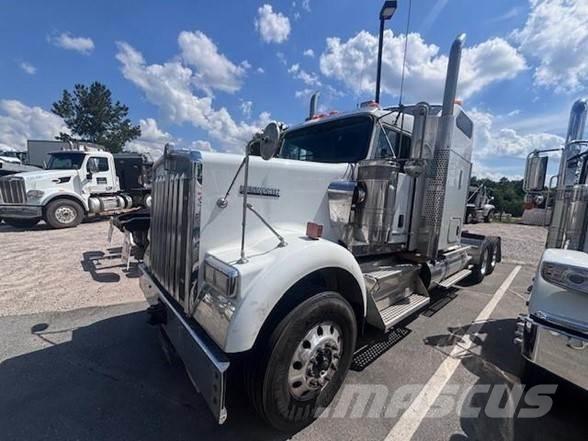 Kenworth W900B Ťahače