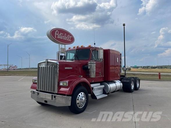 Kenworth W900B Ťahače