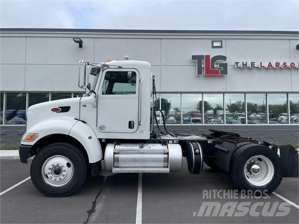 Peterbilt 337 Ťahače