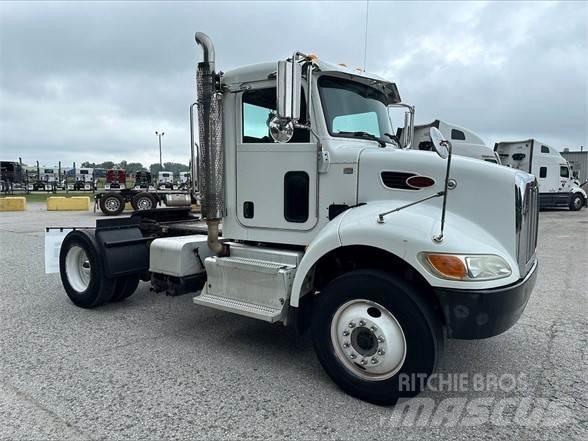 Peterbilt 337 Ťahače